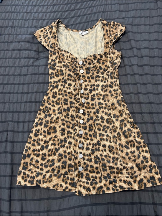 Miaou Dresses & Skirts - MIAOU Leopard Print Button-Front Mini Dress - Tan/Black